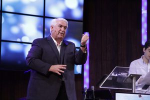 Dr. Buddy Bell speaking to church leaders